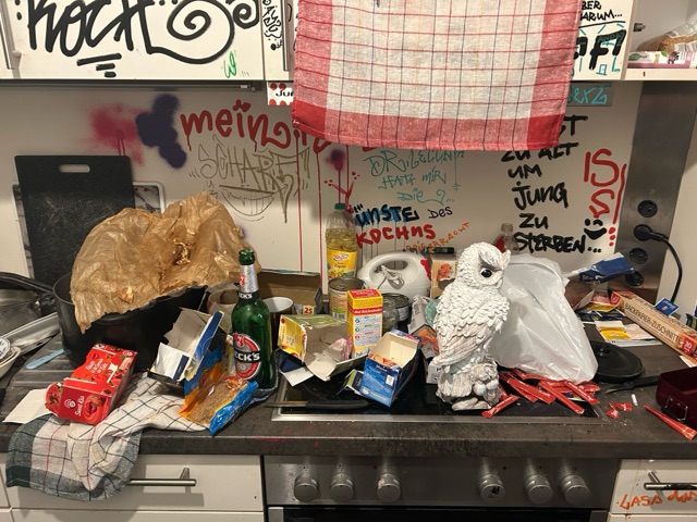 Graffiti auf Möbel entfernen